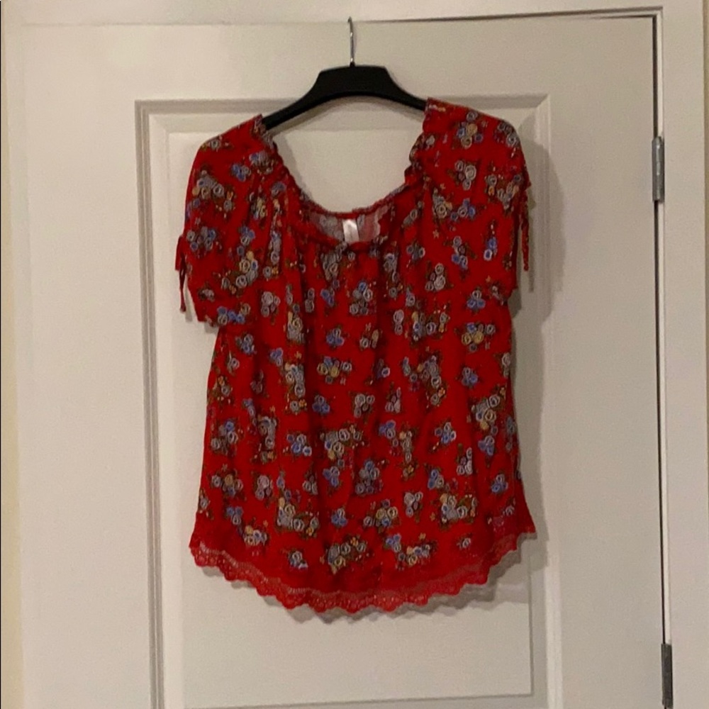 Women’s BoHo Lace Accent Top Size 3Xl Red Floral